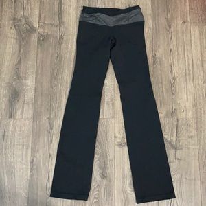 Lululemon yoga pants black size 4